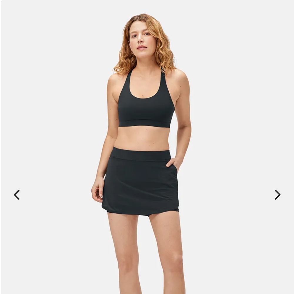 Outdoor Voices exercise skort 3” size small, black